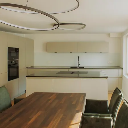 Brueck Residenz アパート *