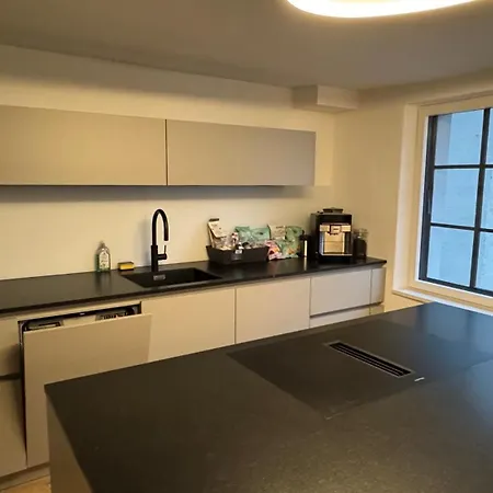 Brueck Residenz - Denkmalwohnung An Der Steinernen Bruecke Lägenhet *