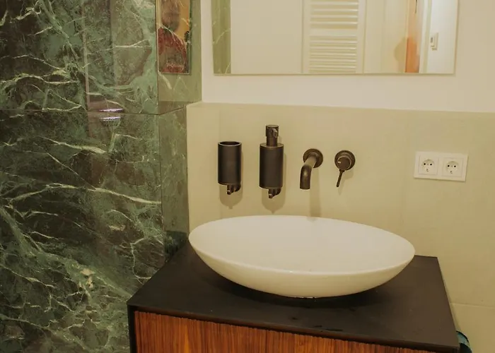 Brueck Residenz - Denkmalwohnung An Der Steinernen Bruecke Lägenhet