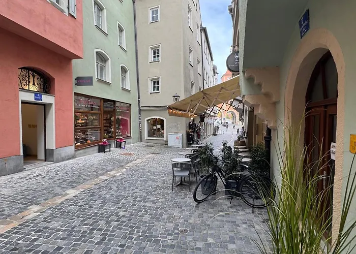 Lägenhet Brueck Residenz - Denkmalwohnung An Der Steinernen Bruecke